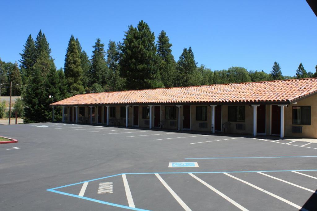 Gold Trail Motor Lodge Placerville Exterior photo