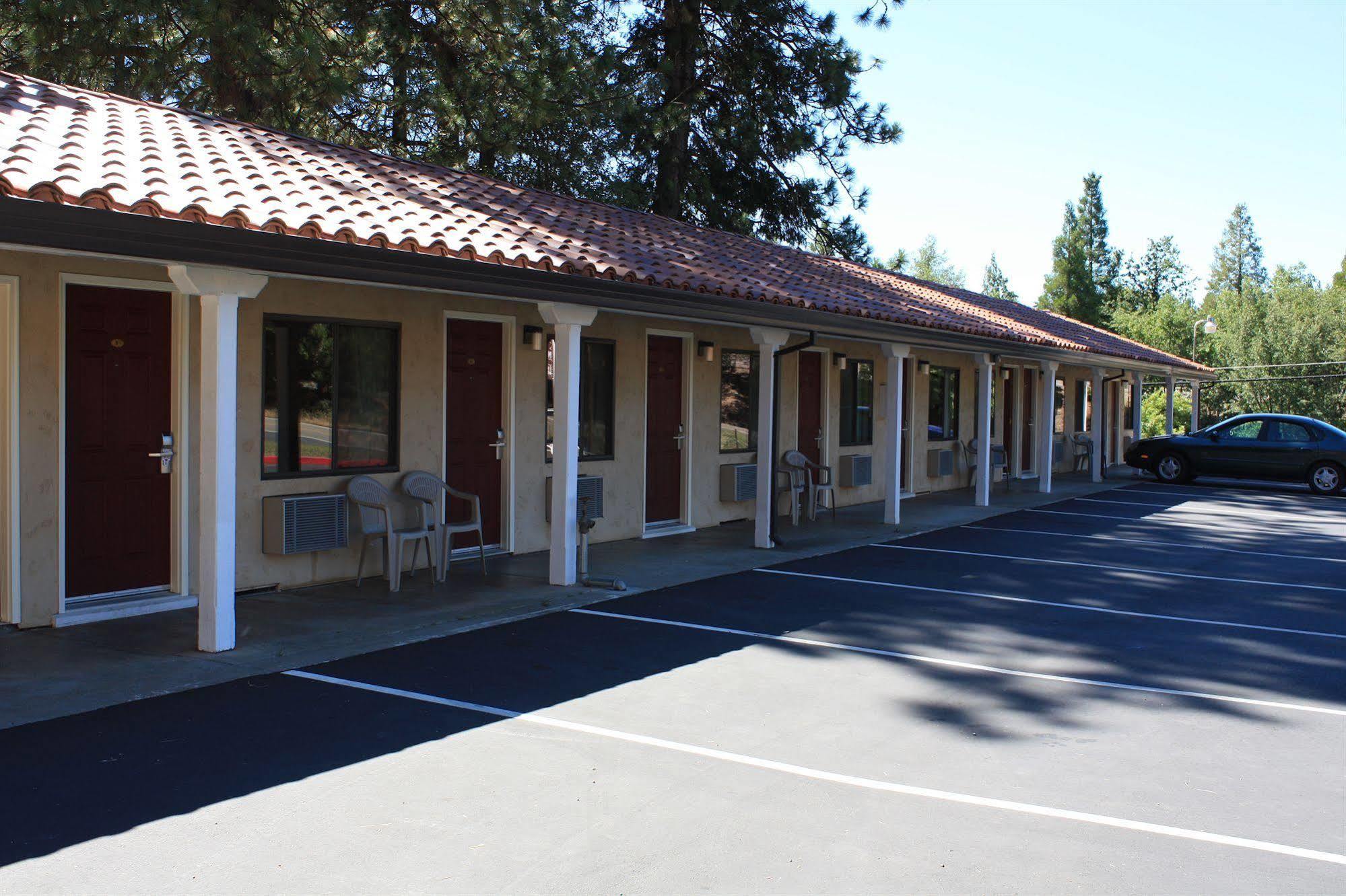 Gold Trail Motor Lodge Placerville Exterior photo