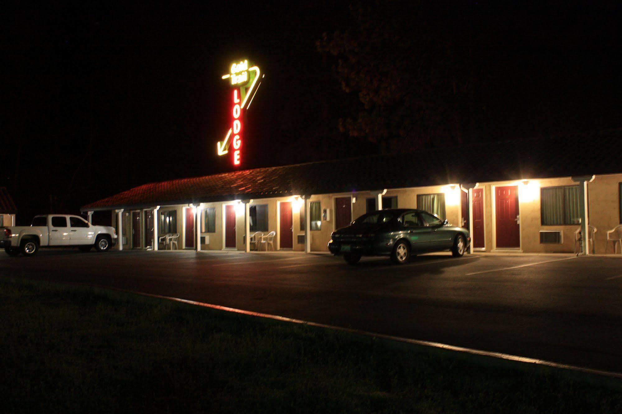 Gold Trail Motor Lodge Placerville Exterior photo